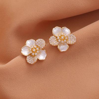 S925 Silver Needle Flower Stud Earrings with Micro-set Diamonds and Imitation Shell - High-end Floral Design for Women