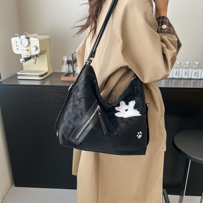 

Женская сумка-тоут 2024 года, новый вместительный рюкзак для поездок на работу, универсальная сумка-мессенджер на одно плечо, ощущение рюкзака для выхода в свет 31*9*29 чёрный