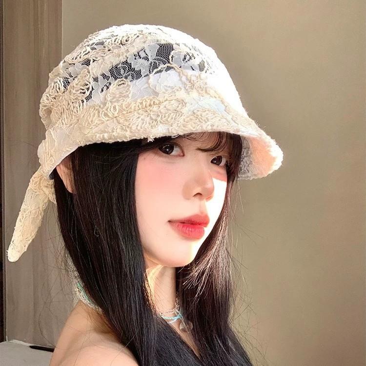 French Retro Floral Lace Hat Fashionable Hollow-out Headscarf Hat Chic Wrap Hat Cold Weather Cap Niche Style