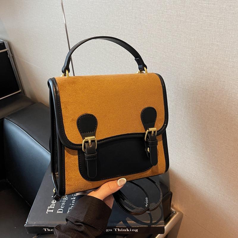 New Textured Retro Backpack Women's Trend Autumn Trendy Messenger Bag Fashionable Portable Small Bag