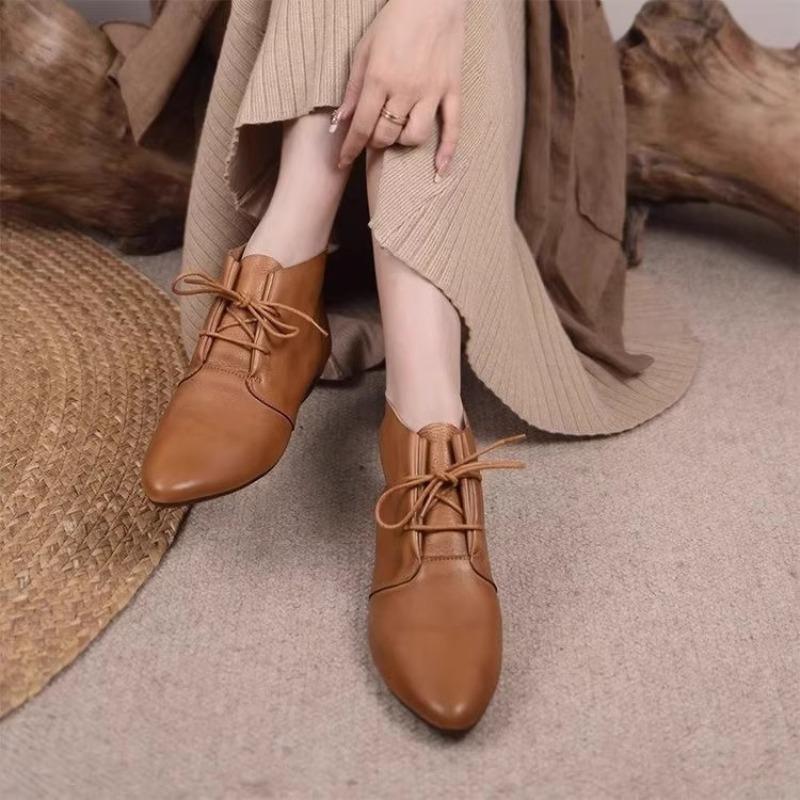 Fashion Women's Ankle Boots Solid Color Leather 2026 Autumn Fashion Pointed Toe Lace-up Flat Boots for Women Casual Retro Sewing Shoes