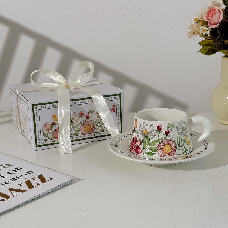 

High-Value Flower Coffee Cup, Cup, One-Plate Gift Box, Girlfriend Souvenir, Housewarming, New Wedding, Literary Couple