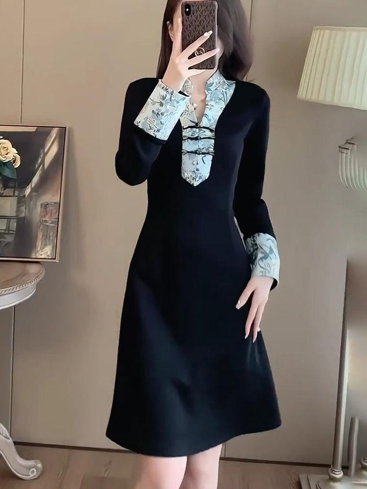 Neuer chinesischer Stil Chinesischer Stil Super schönes Kleid für Frauen im frühen Frühling High-End-Gefühl Kombiniert mit schlankem, lässigem Rock