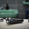 SkinIQ 5000 Series Electric Shaver S5889/71 Electric Blue