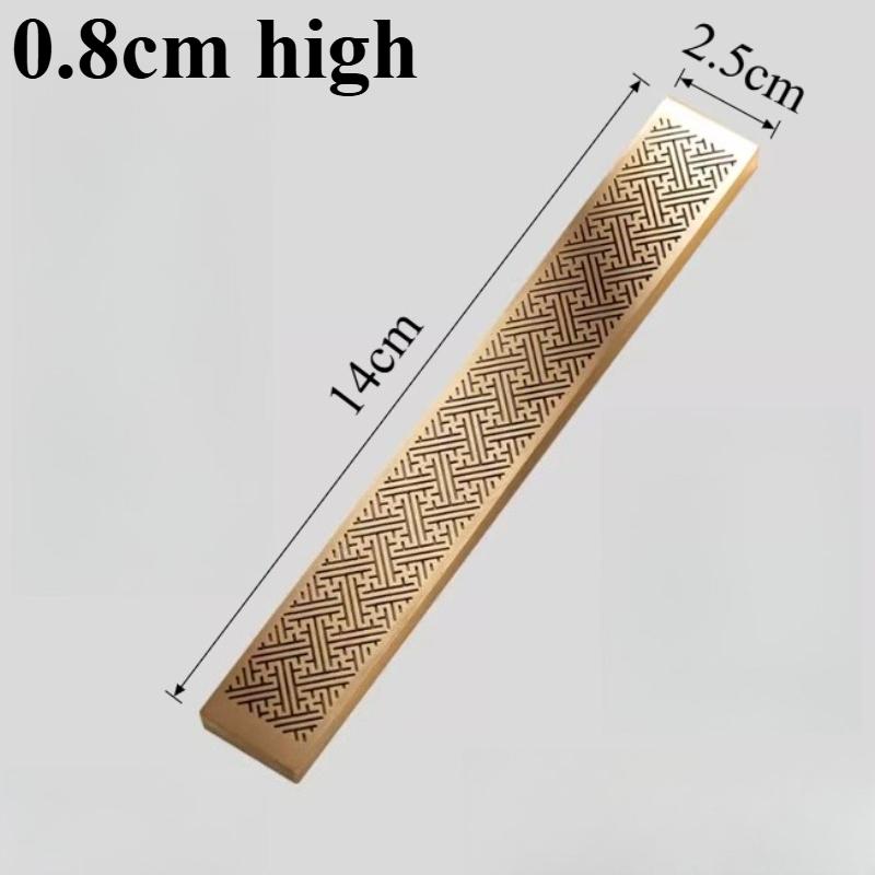 

1pc Metal Pressure Strip Calligraphy Town Paper Study Brush Holder Calligraphy and Painting Tools Chinese Metal Ornament