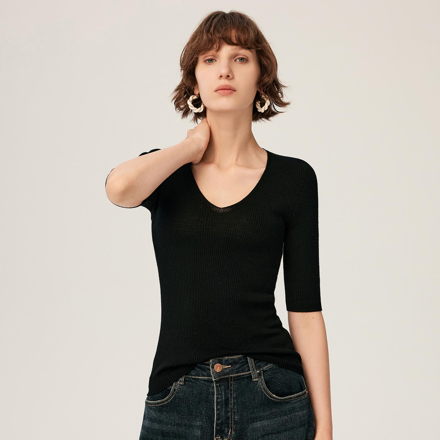Merino Wool V-Neck Short Sleeve Seamless