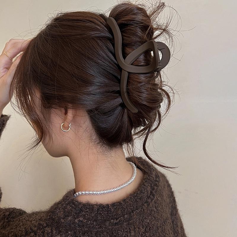 Premium Coffee-Colored Frosted Hairpin - Large All-Match Shark Clip for Elegant Hairstyles