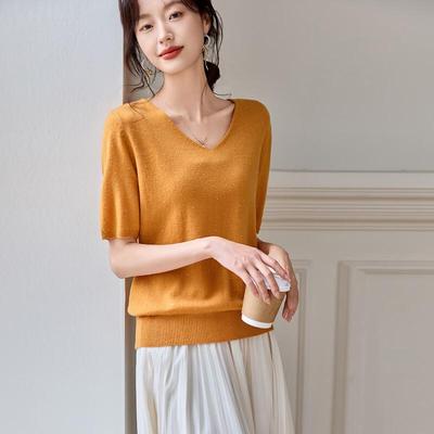Srcr Women's Thin Knit V-Neck Short Sleeve Wool Top