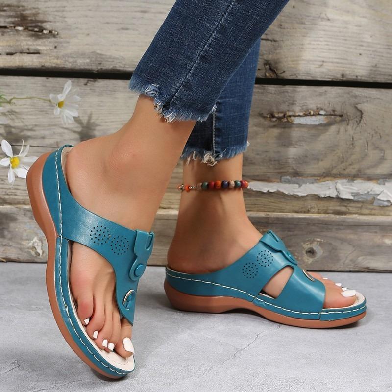 Mezzanine leopard print casual shoes for women, slope heel flat bottom large size beach cool slippers for women