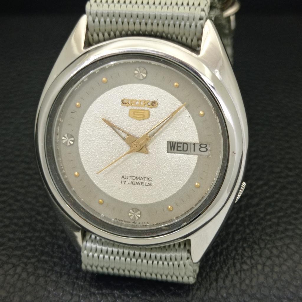 VINTAGE SEIKO 5 AUTOMATIC 7009A JAPAN MENS ORIGINAL DIAL WATCH a702387-5 R124-a702387