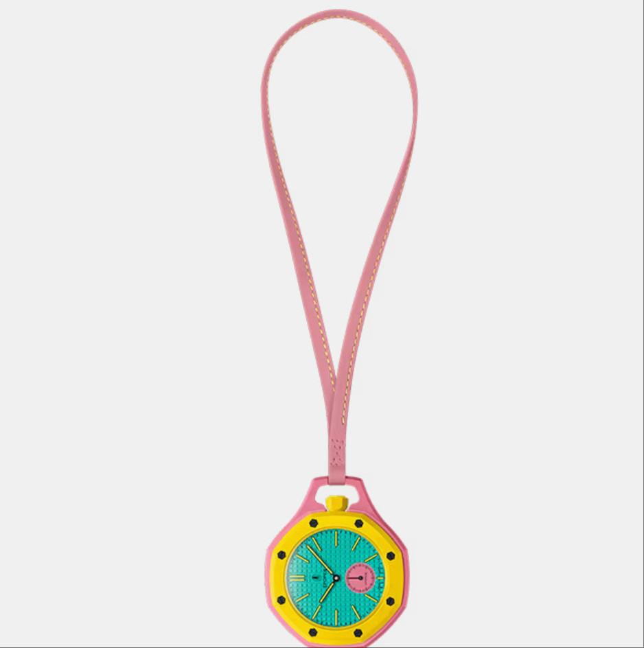 New Fashion Trend Pocket Watch with Simulated Quartz Plastic Shell PU Strap Customized