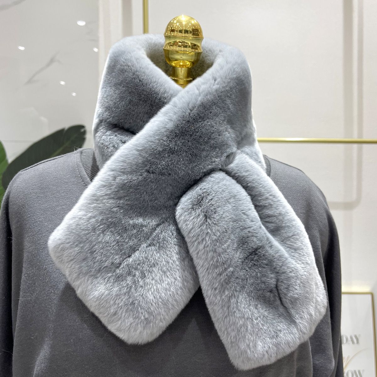 

Зимний шарф из искусственного меха унисекс — толстый, вязаный, мягкий и стильный аксессуар для модного теплого комфорта серый