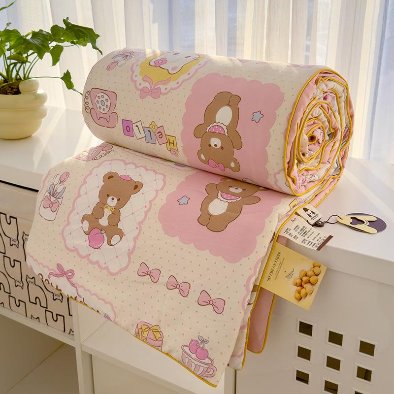 Double Layer Gauze Summer Quilt: Soft, Machine Washable, Class A for Mother and Baby