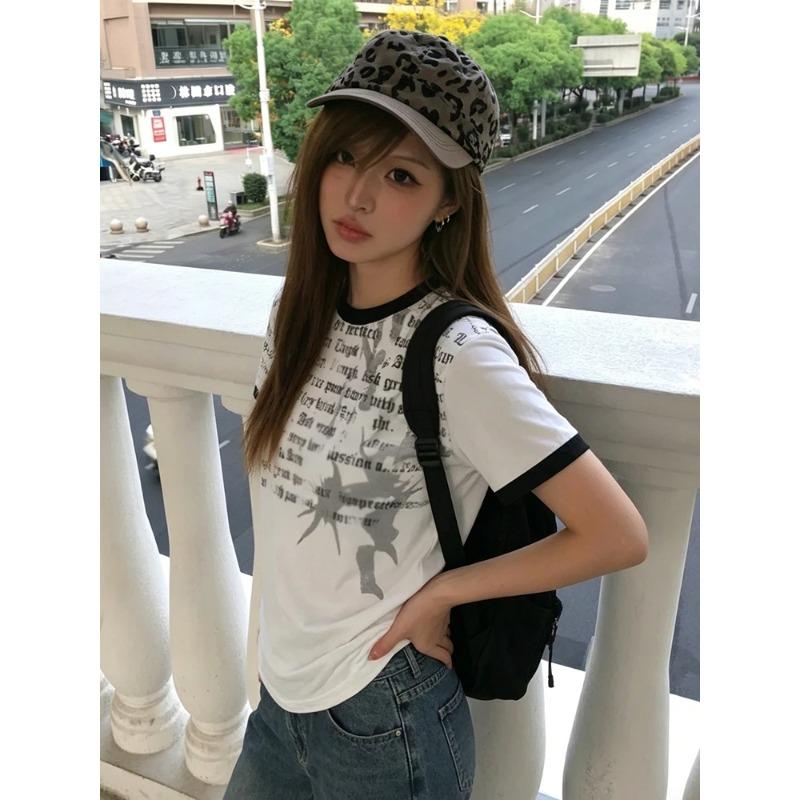KOSY  American Retro  T-shirt Women Short Sleeve Print Graphic Tops Streetwear Y2k Aesthetic Vintage Tops Tee Japanese