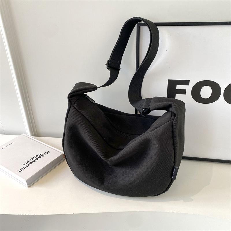 Canvas bag corduroy  new wide shoulder strap messenger bag large capacity commuter dumpling bag single shoulder ins wind