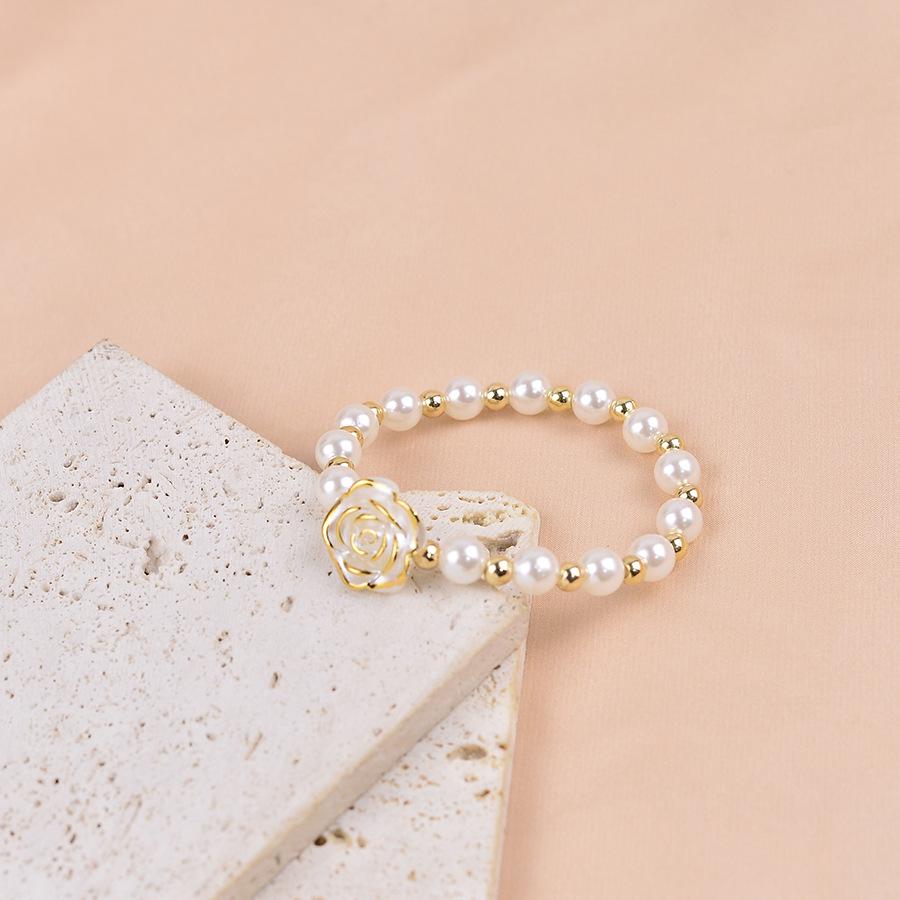 Elegant Vintage Court Style Camellia Pearl Jewelry Set: Necklace, Bracelet, and Stud Earrings