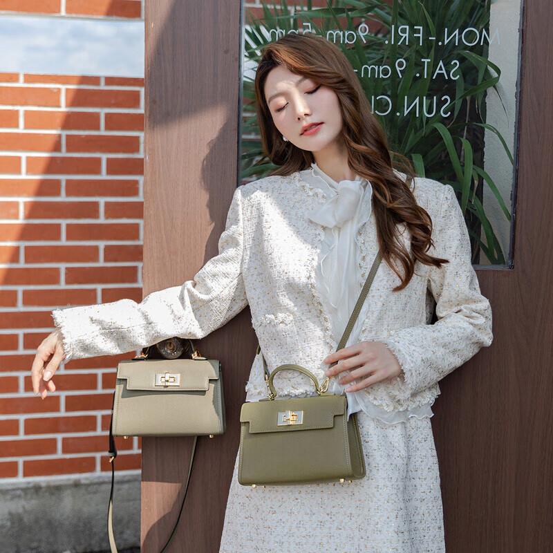 Pierre Cardin Versatile Leather Handbag