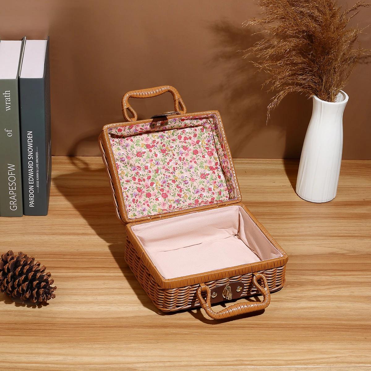 

Handmade Picnic Basket PP Rattan Woven Storage Case, Vintage Makeup Travel Suitcase, Cosmetic Sundries Organizer