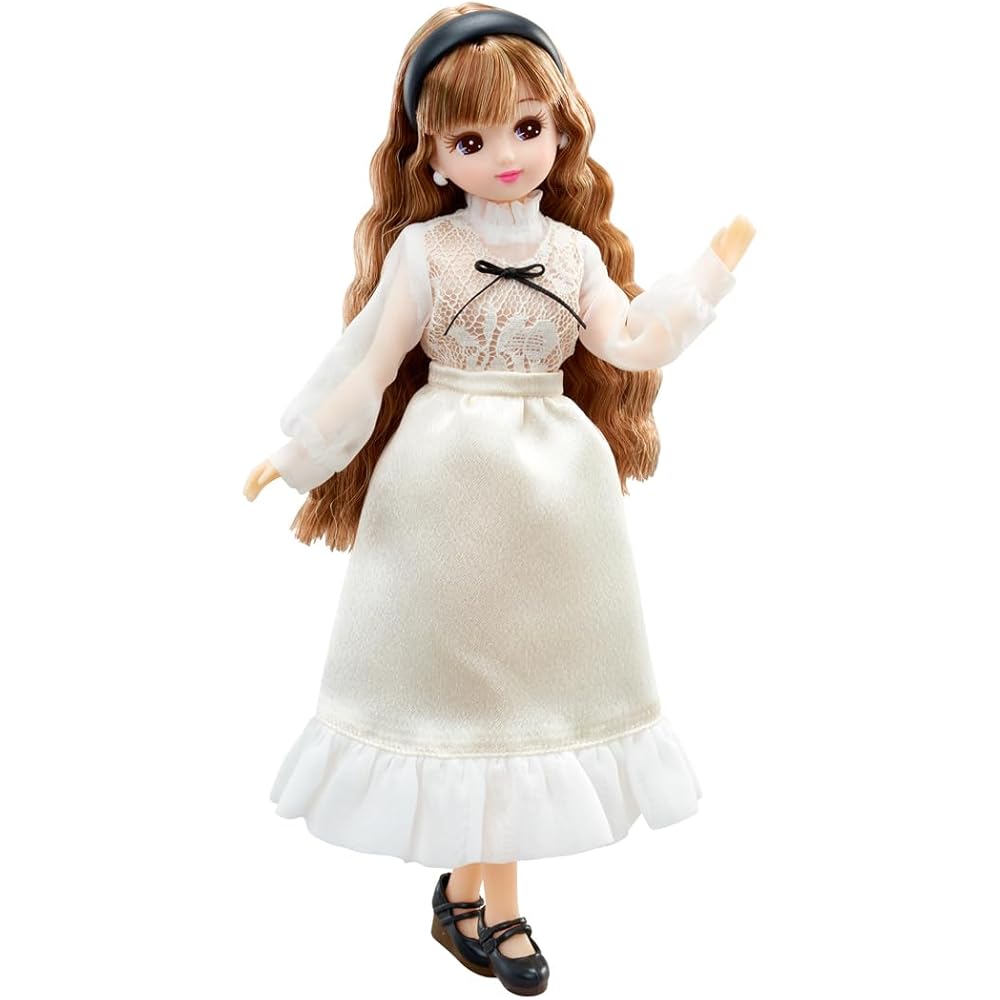 Takara Tomy Licca-chan Doll LD-10 Fashionable Licca-chan Dress-Up Toy for Pretend Play Ages 3 and Up