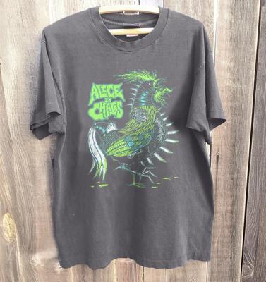 Summer Unisexs Pure Cotton Vintage Alice In Chains Tshirt Casual Stylish Loose And Breathable Suitable For Everyday Wear