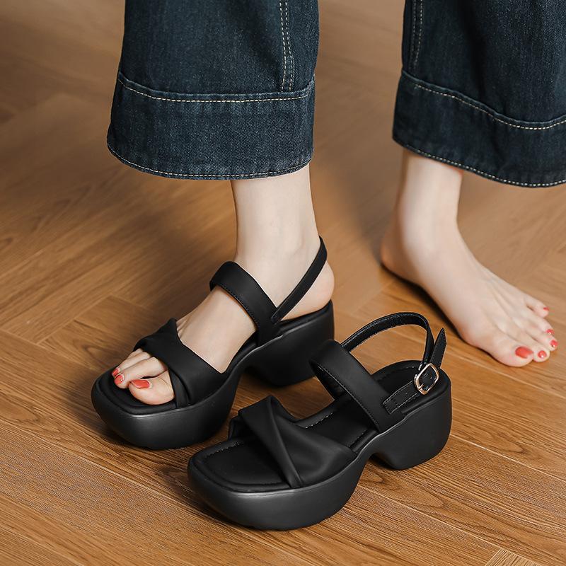 New Korean version of casual word with round head open toe heightening muffin heel thick bottom soft bottom stepping on shit Roman sandals women