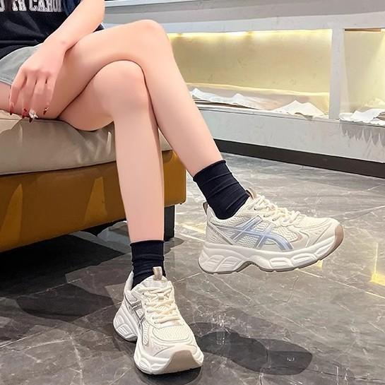 2025 Frühling und Sommer Mesh atmungsaktive Dad-Schuhe Damen neue vielseitige dicksohlige Höhenzunahme super beliebte lässige Sportschuhe