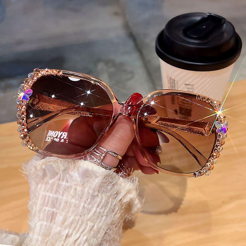 New Fashion Luxury Diamond Sunglasses Women Sun Glasses Ladies Eyewear Woman Vintage Sun Glasses With Box