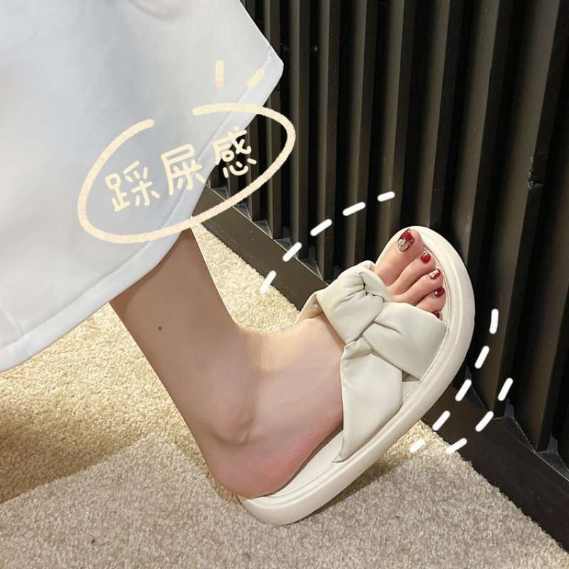 2025 summer new soft-soled slippers for women's summer wear non-slip and versatile casual pregnant women one-word cool slippers