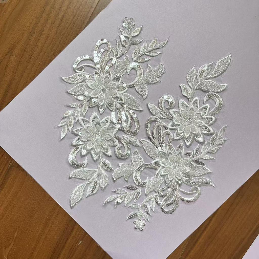 Bestickter Pailletten-Perlen-Kragen mit 3D-Blumen-Applikation für Hochzeits- und Abendkleider DIY