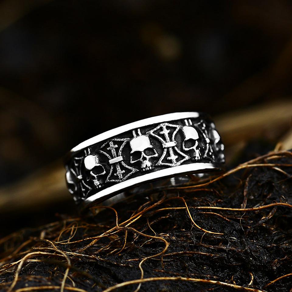 Gothic Simple Stainless Steel Death Skull Rings for Men Women Punk Fashion Vintage Skull Cross Ring Party Jewelry Wholesale