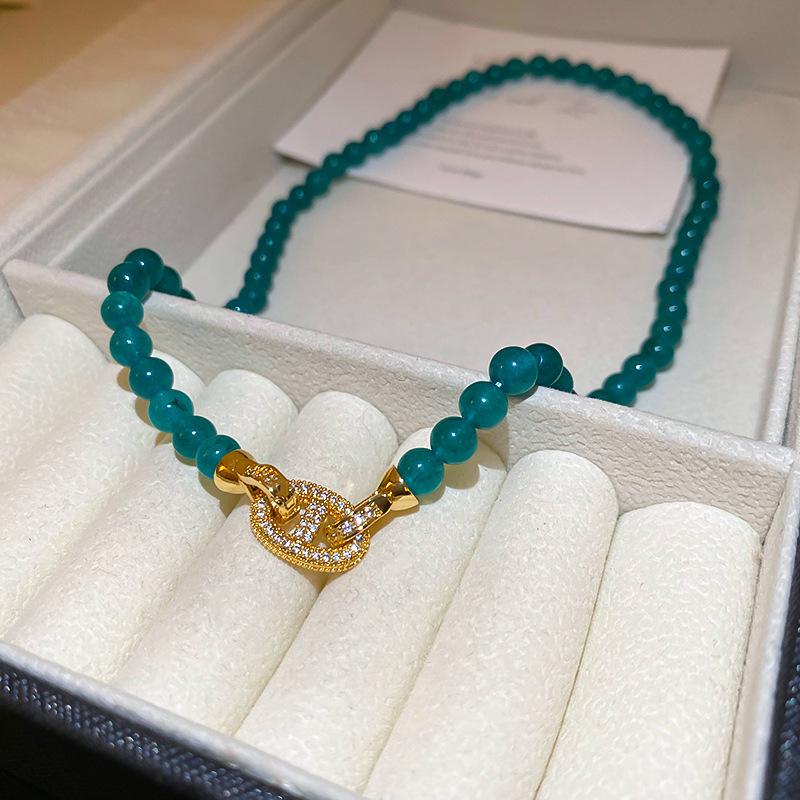 Stone Pearl Butterfly Necklace Fashion Retro Premium Clavicle Chain Personality Ethnic Style Jewelry