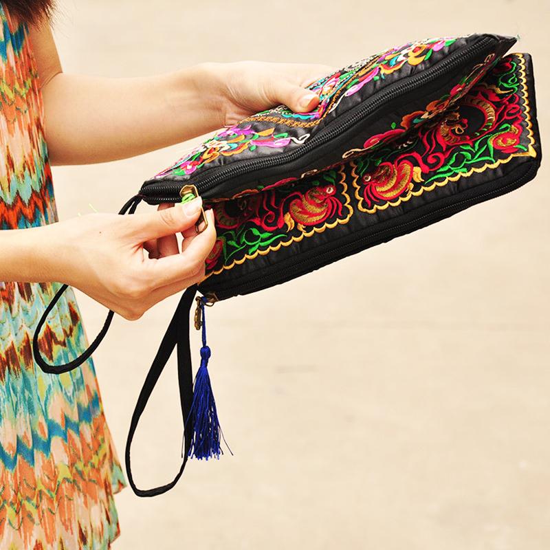 Portable Embroidered Women Handbags National Ethnic Butterfly Flower Bags for Lady Clutch Tassel Small Flap Evening Bag