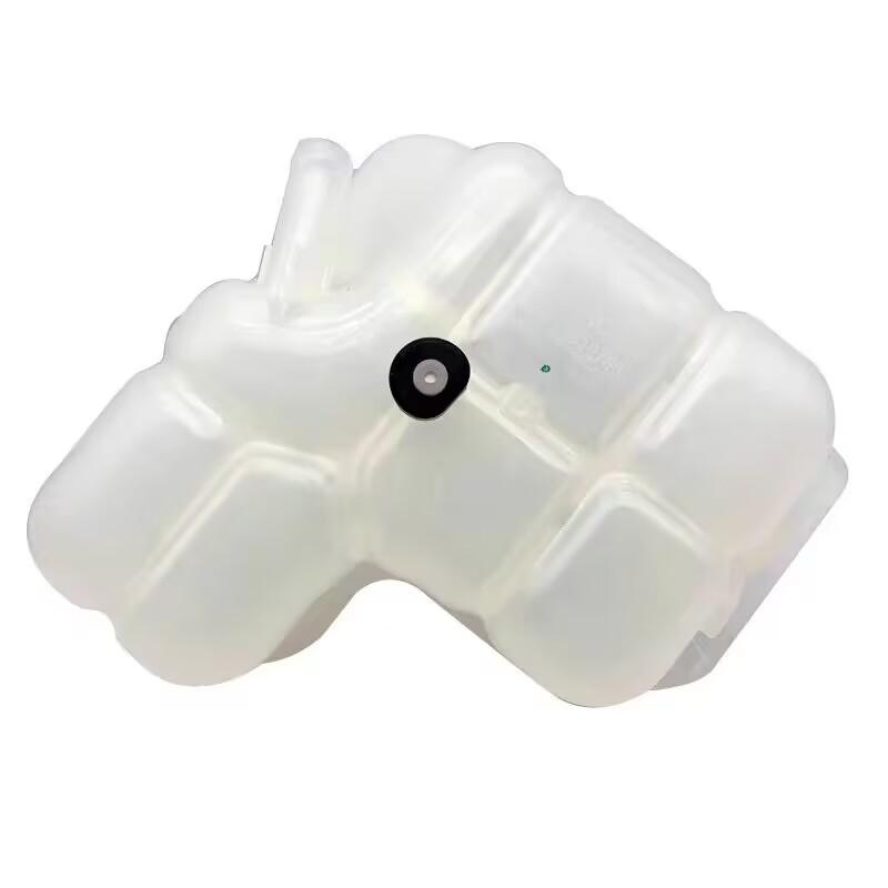 Brand New  Coolant Reservoir Expansion Kettle Antifreeze Water Tank For Changan CS95