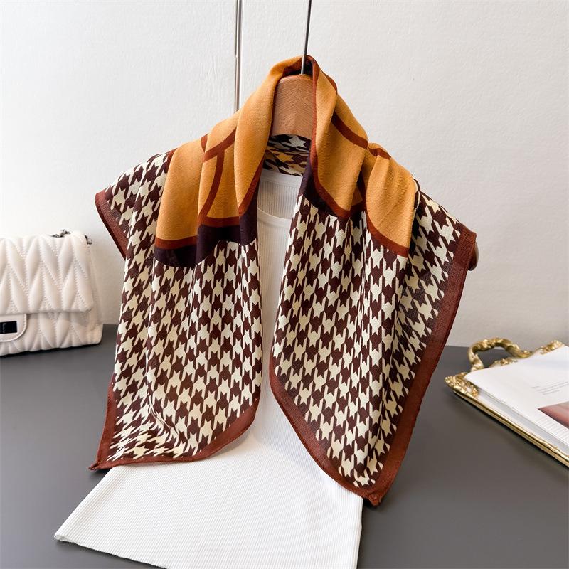 Thousand Grid Rose Herringbone Pattern Cotton and Linen Small Square Scarf Silk Scarf Imitation Velvet Headscarf Shawl Sun Protection Scarf Women's Sc