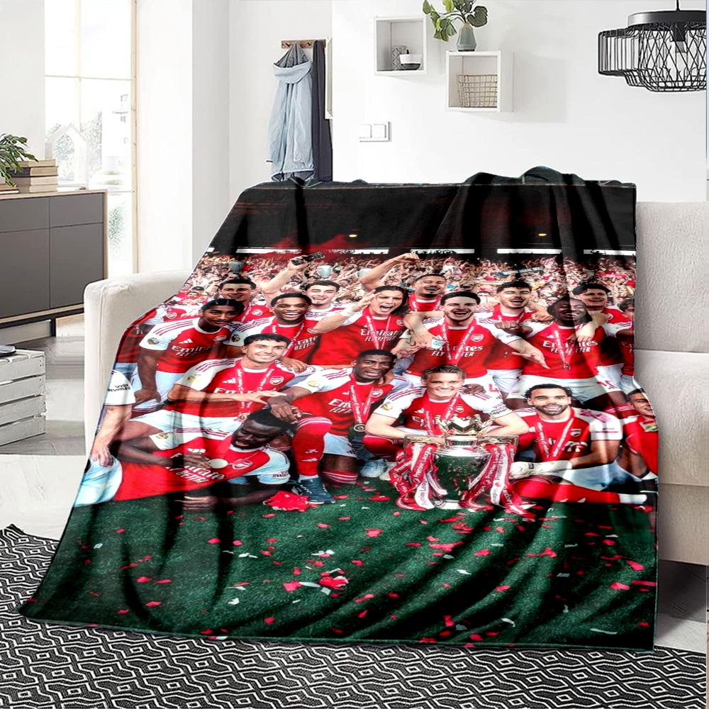 Arsenal Football Player Blanket Comfortable Suitable for Chair Couch Office Chair for All Seasons Stylish Decor Perfect Gift for Relatives and Friends
