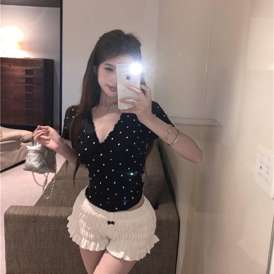 French black polka dot lace v-neck short-sleeved T-shirt women s summer slim and thin short sweet and spicy clothes S чёрный