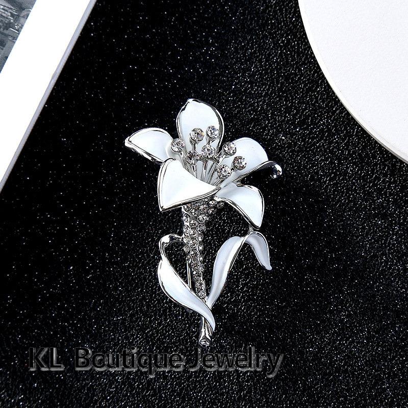 Women Brooch Romantic Crystal Flower Lapel  Accessories Carnation Botany  Gifts Jewelry