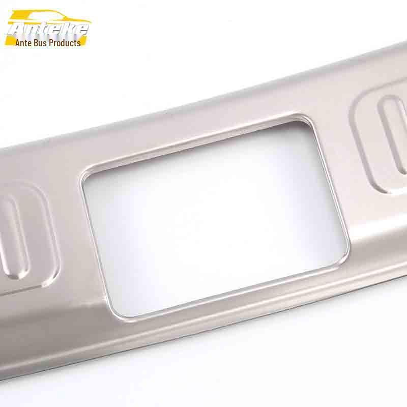 Zotye SR9 Rear Guard Plate: Stainless Steel Trunk Protection Sticker & Tailgate Accessory