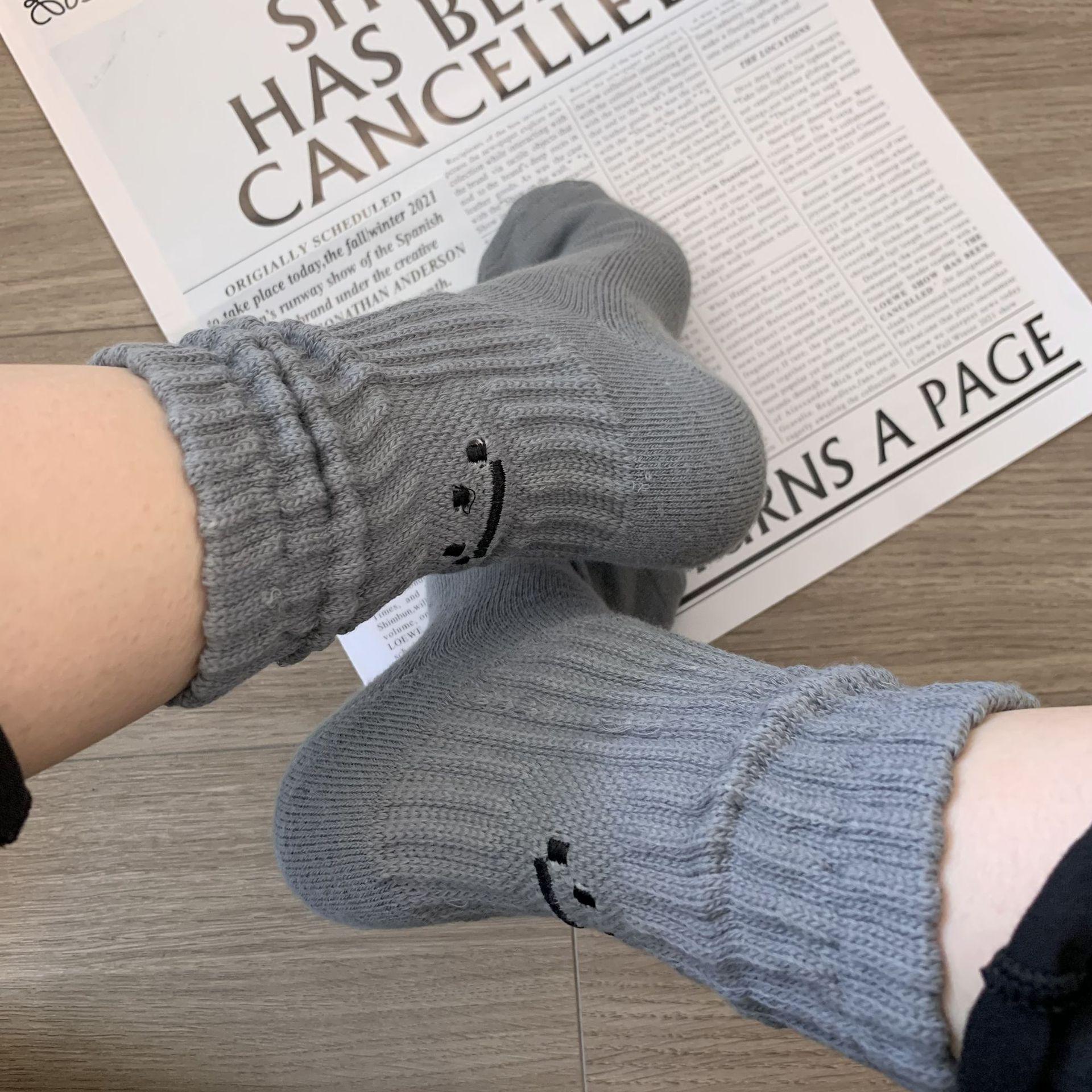 

Trendy Socks Embroidered Smiley Socks Mid-Tube Socks Stockings Socks Absorb Sweat And Breathe, Non-Polishing Feet Couple Socks Cotton Socks one size fits all