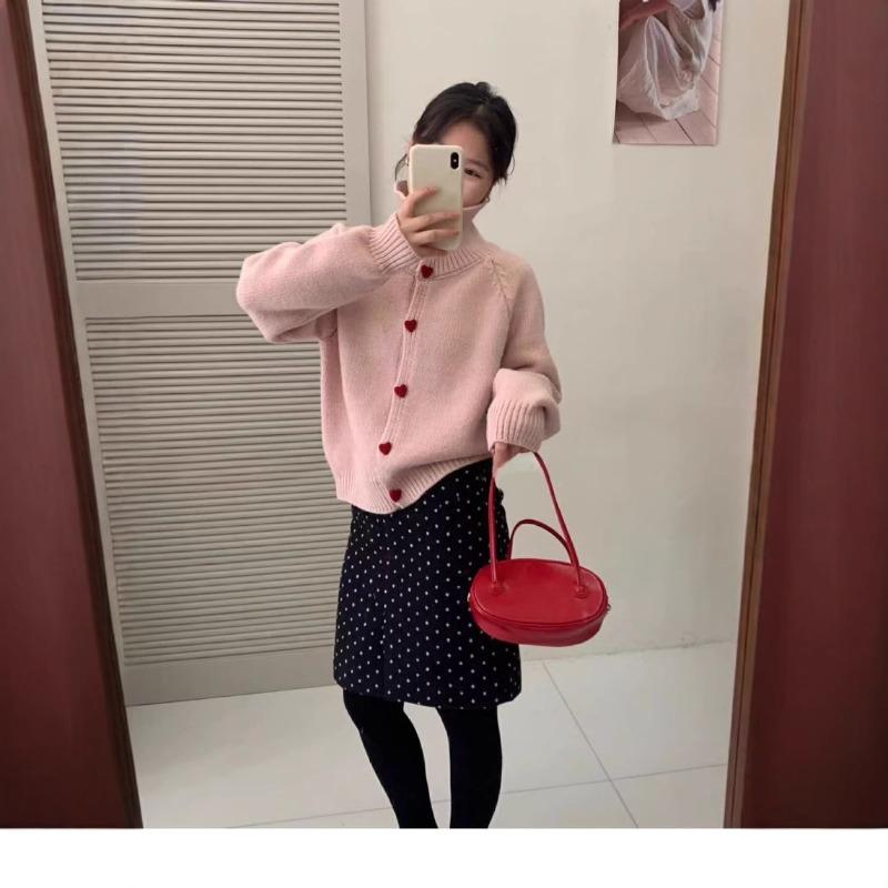 Early Spring New Love Buckle Lapel Loose Simple Temperament Knitted Cardigan Women's New Solid Color Sweater Jacket