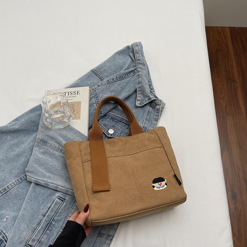 

Solid color large-capacity Korean version leisure bag 2025 autumn new foreign style go out make-up bag shoulder armpit tote bag хаки