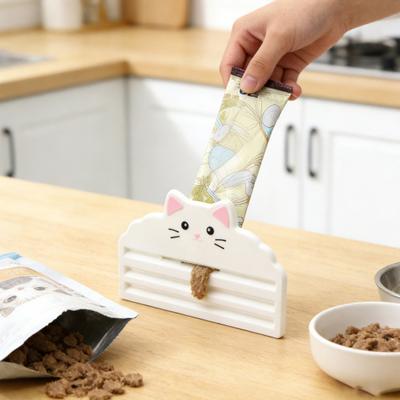 Katzen – Näpfe & Tränken für Katzen