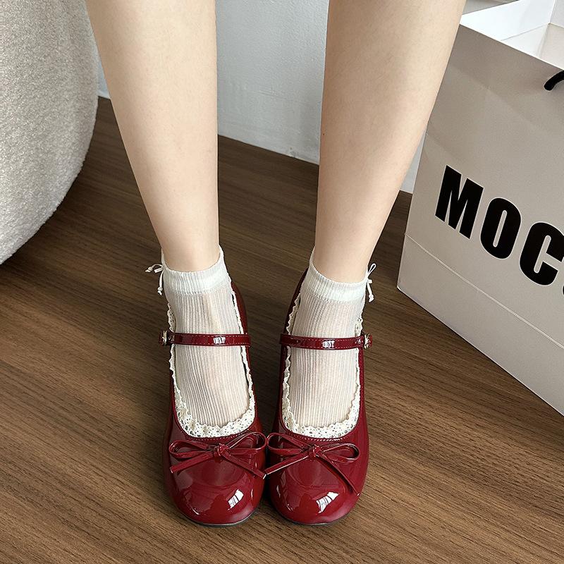 Silver French Ballet Thick Heel Mary Jane Single Shoes Women's 2025 New Summer Light Mouth One-word Buckle High Heels