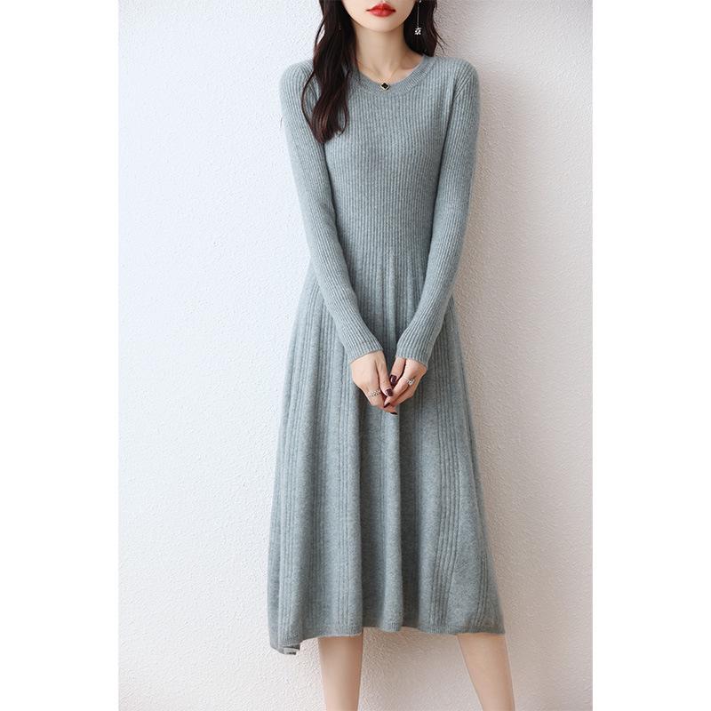 Women's Slim Fit Waist-Cinching Over-the-Knee Knitted Wool Dress - Autumn/Winter Base Layer, Round Neck, New Style