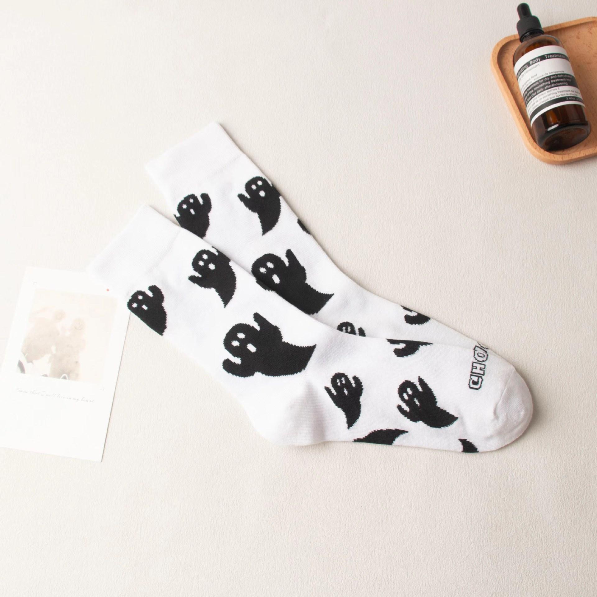 

Christmas Harajuku Characteristic Couple Socks Funny Cosplay Outdoor Trend Couple Sock Ghost Print Men/Women S Middle Tube Socks One Size