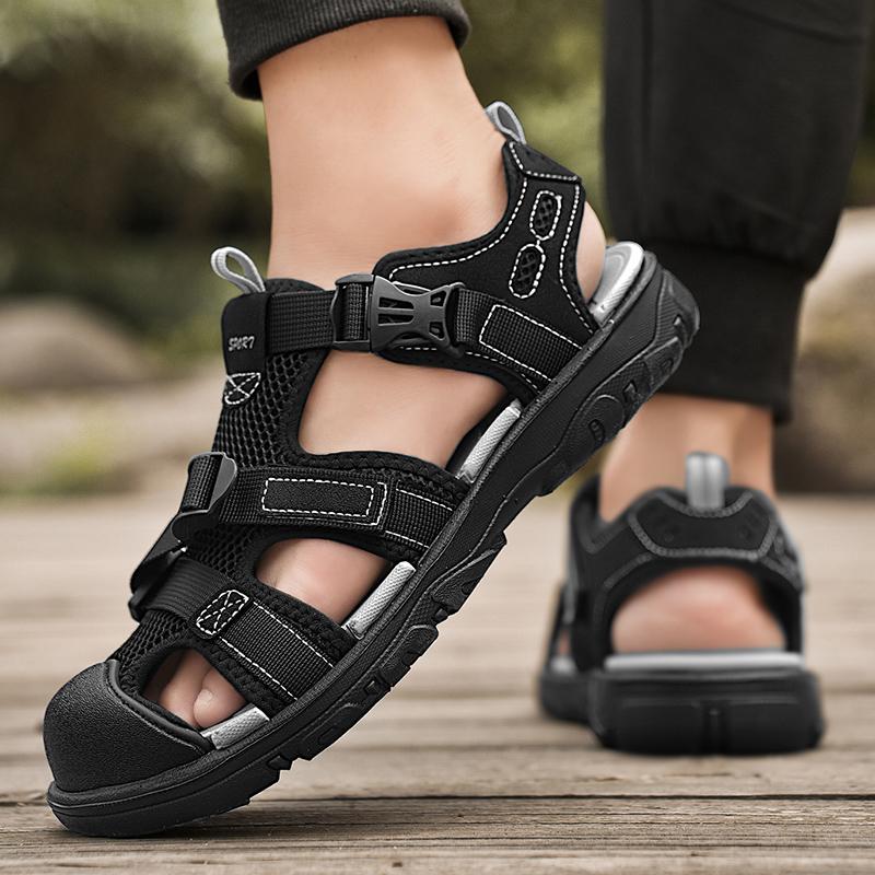 Men's Anti Slip Wear-resistant  Outdoor Beach Shoes Sandals Toe Sandals Roman Shoes
