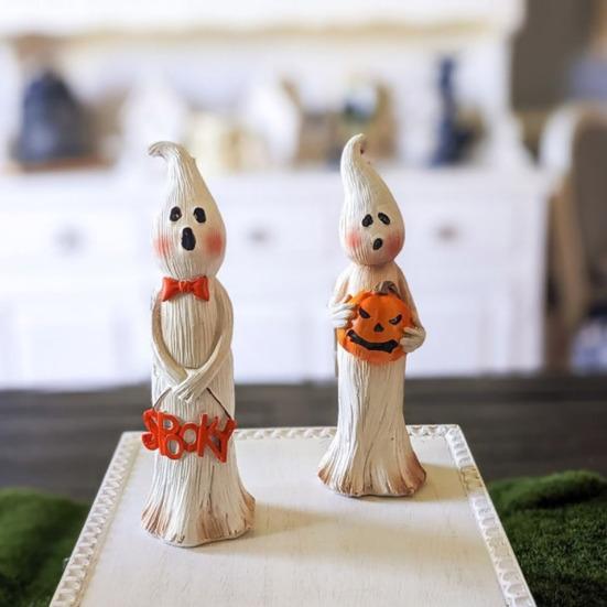 Ghost Figurine Resin Ghost Ornament with Pumpkin Desktop Ghost Sculpture for Halloween