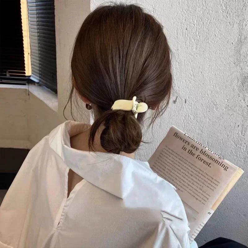 Cute Kawai Vintage Hair Claw Ponytail Binding Head Plate Bath for Women Popular Style  1pc