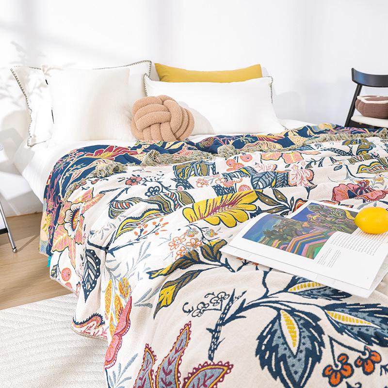 All-Season Pure Cotton Gauze Tassel Blanket for Couples