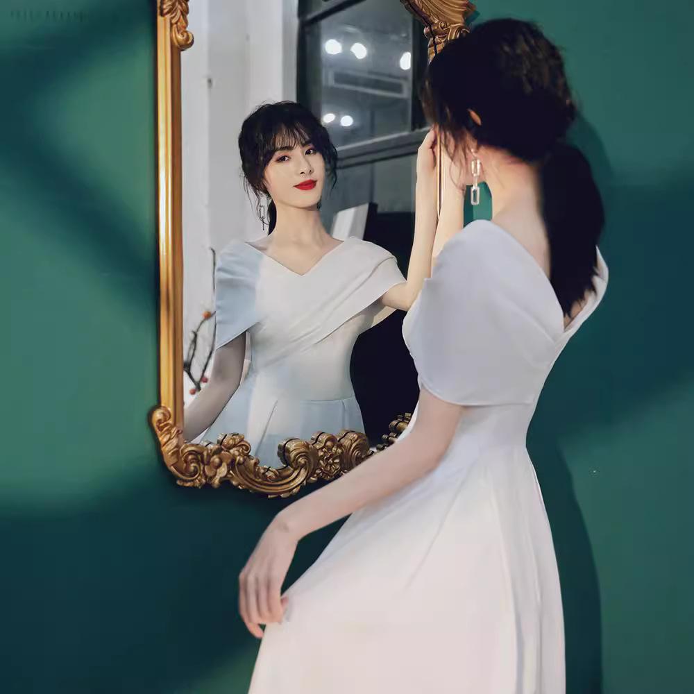 White Certificate Registration French Evening Dress Dress Women's Light Luxury Public Temperament Engagement Dress Small People Can Usually Wear